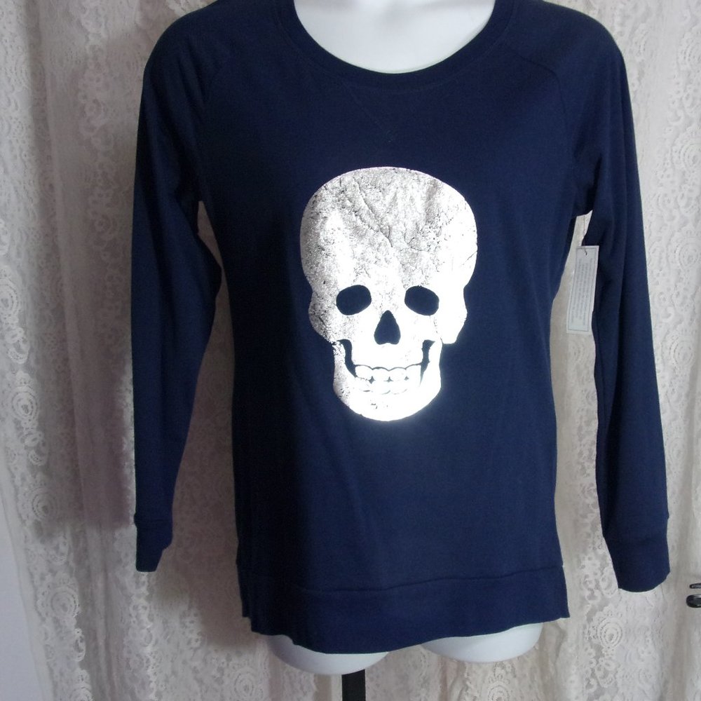 Halloween Navy Blue Skull T-Shirt NWT Size XL 🎃 Halloween